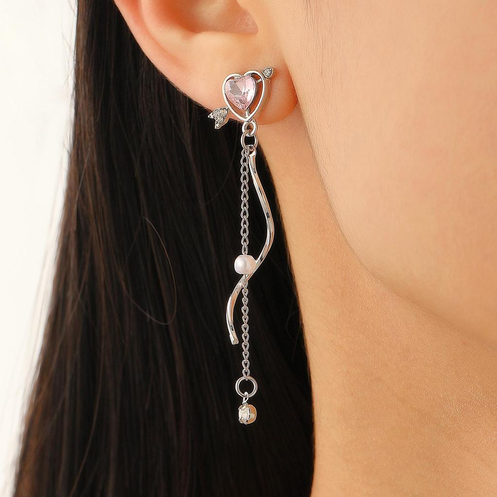 Gothic Heart & Wings Necklace – Retro Arrow Clavicle Chain Accessory