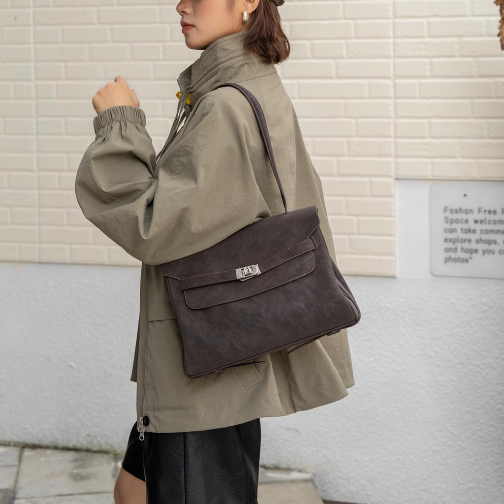 Borsa Tote Kelli 2025 nuova da donna a grande capacità per l'uso quotidiano, versatile, da sotto braccio, crossbody, a spalla, borsa da abbracciare