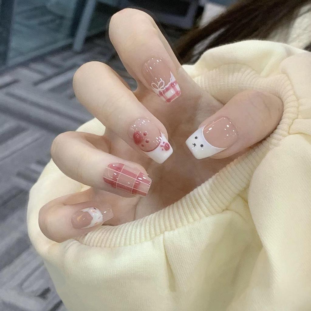 Simple French Gradient Detachable Press-On Nails: Short, Whitening False Nail Tips.