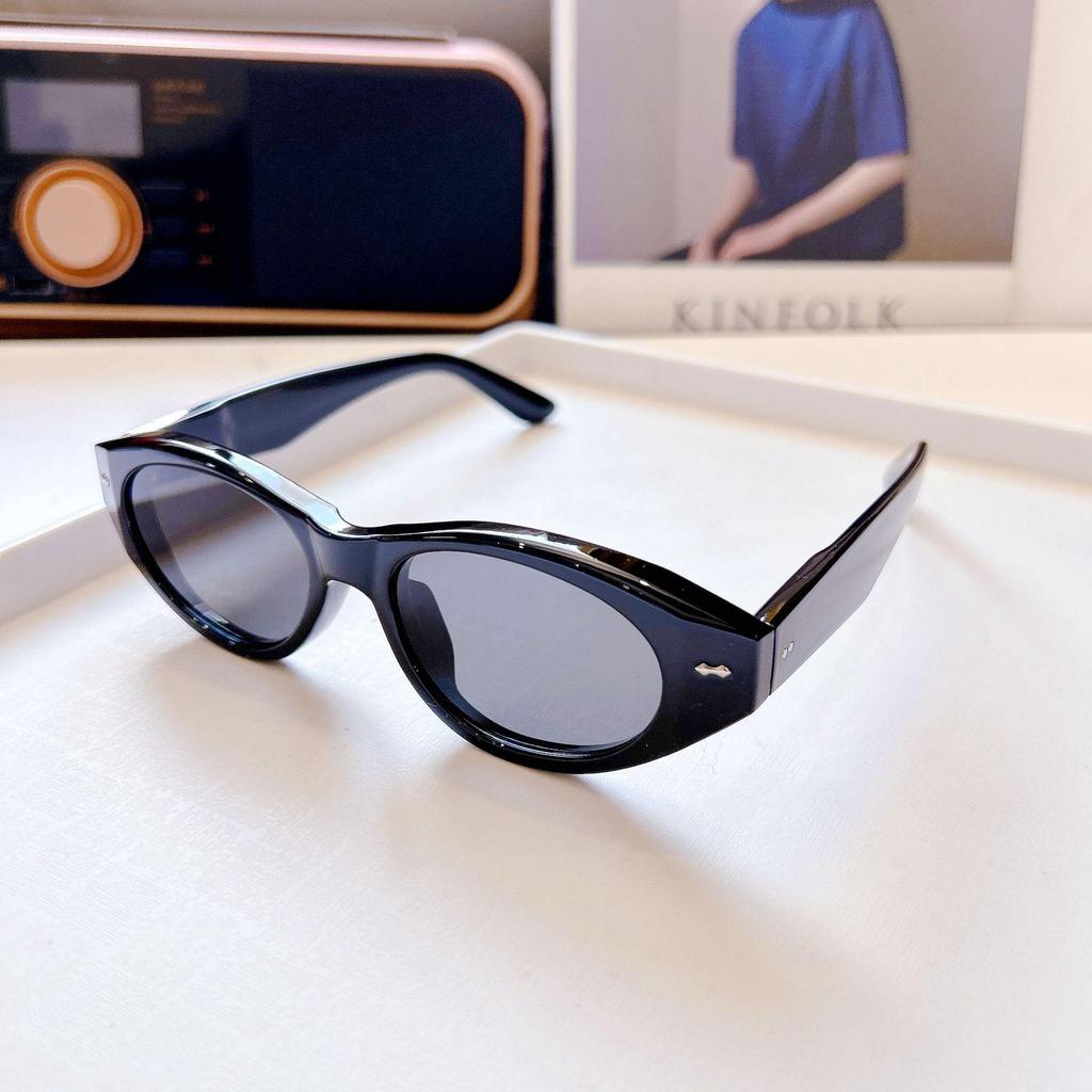 European Retro Cat Eye UV Protection Sunglasses - Trendy 2025 Fashionable Plain Face Design