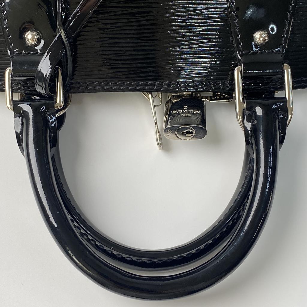 Used LOUIS VUITTONShoulder Bag black Women