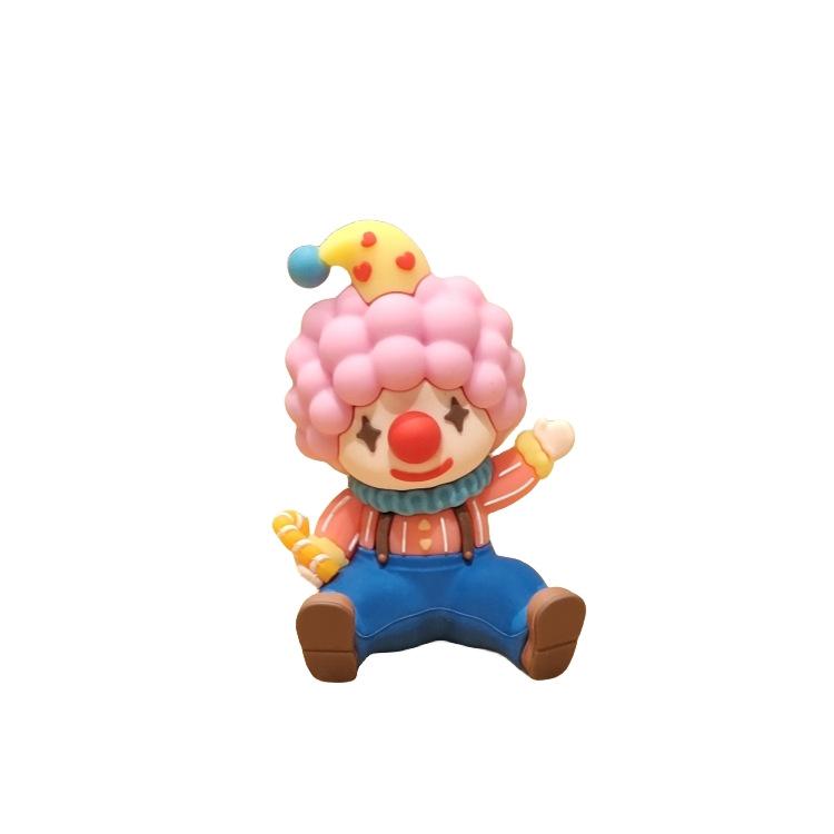 Creative Cartoon Clown Desktop Ornament: Cute Girlish Heart Car Decoration