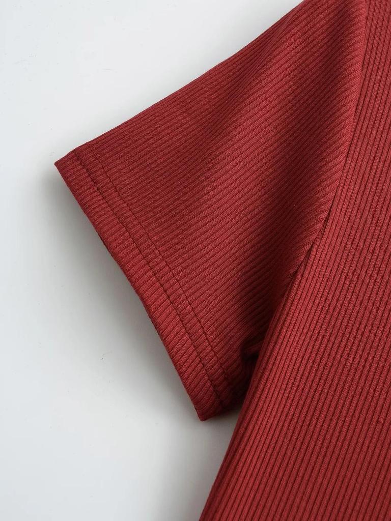 Chic V-neck Slim Fit Short-Sleeve Dress: European & American Style Summer Midi