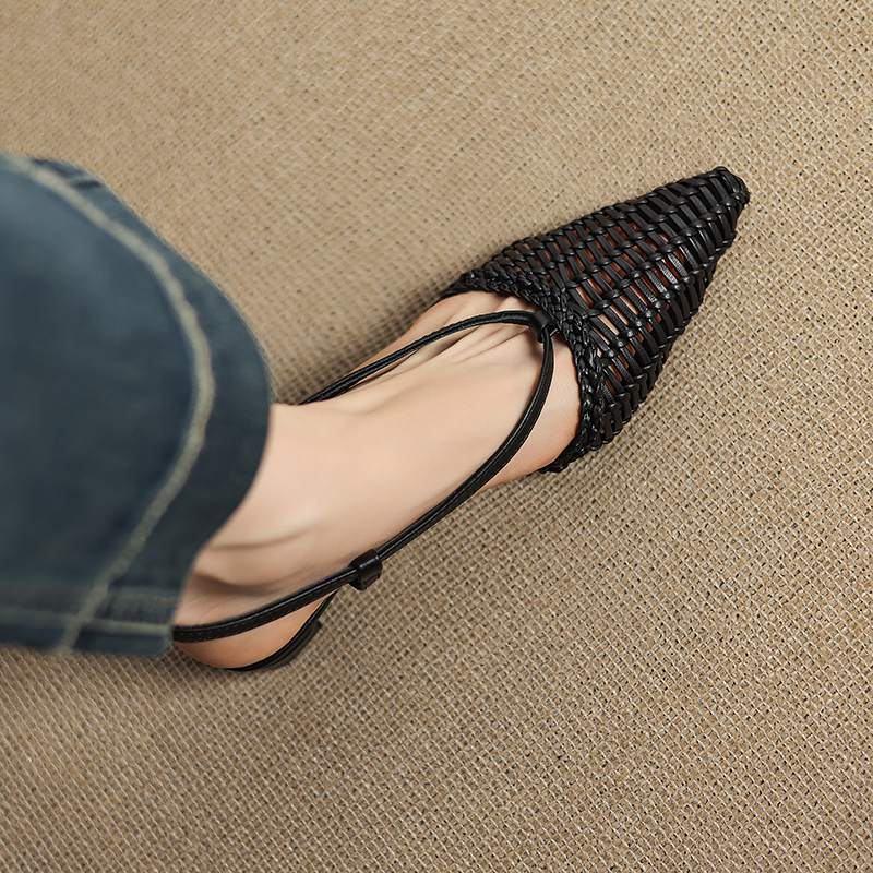 Krazing Pot Straw Weaving Mules Summer Size 42 Gold Color Thick Low Heels Women Women Pointed Toe Sandals