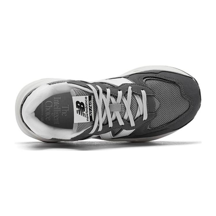 New Balance Abrasion Resistant Low Top Kids Lifestyle Shoes Gray Unisex GC5740VB