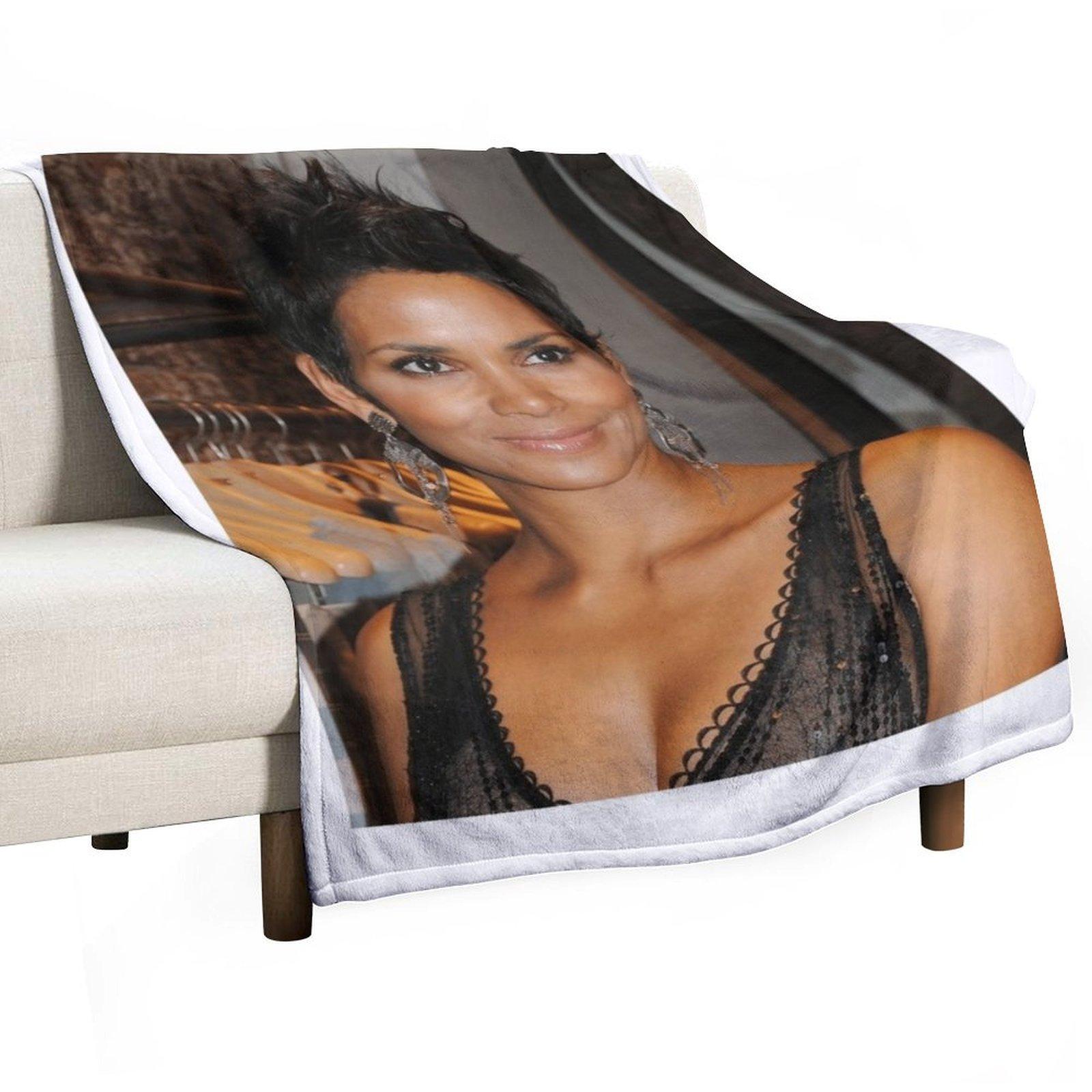Halle Berry Throw Blanket Multi-Purpose manga Soft Big Custom Blankets 30x40in