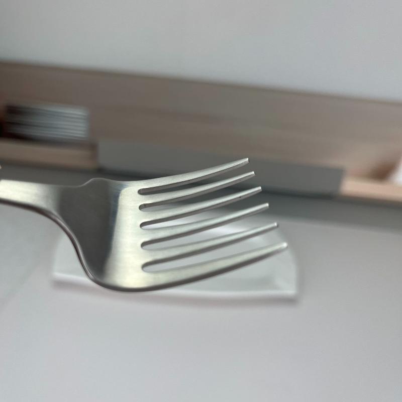 Kreative koreanische einstielige sechszinkige Dessertgabel aus Edelstahl, Obstgabel, tragbare Kuchengabel aus 304 Edelstahl
