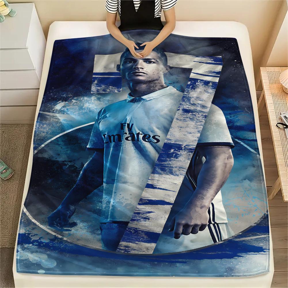 1PC CR7 Print Flannel Blanket, High Quality All Seasons, Home Decor, Warmth and Comfort, Perfect for Christmas Gifts