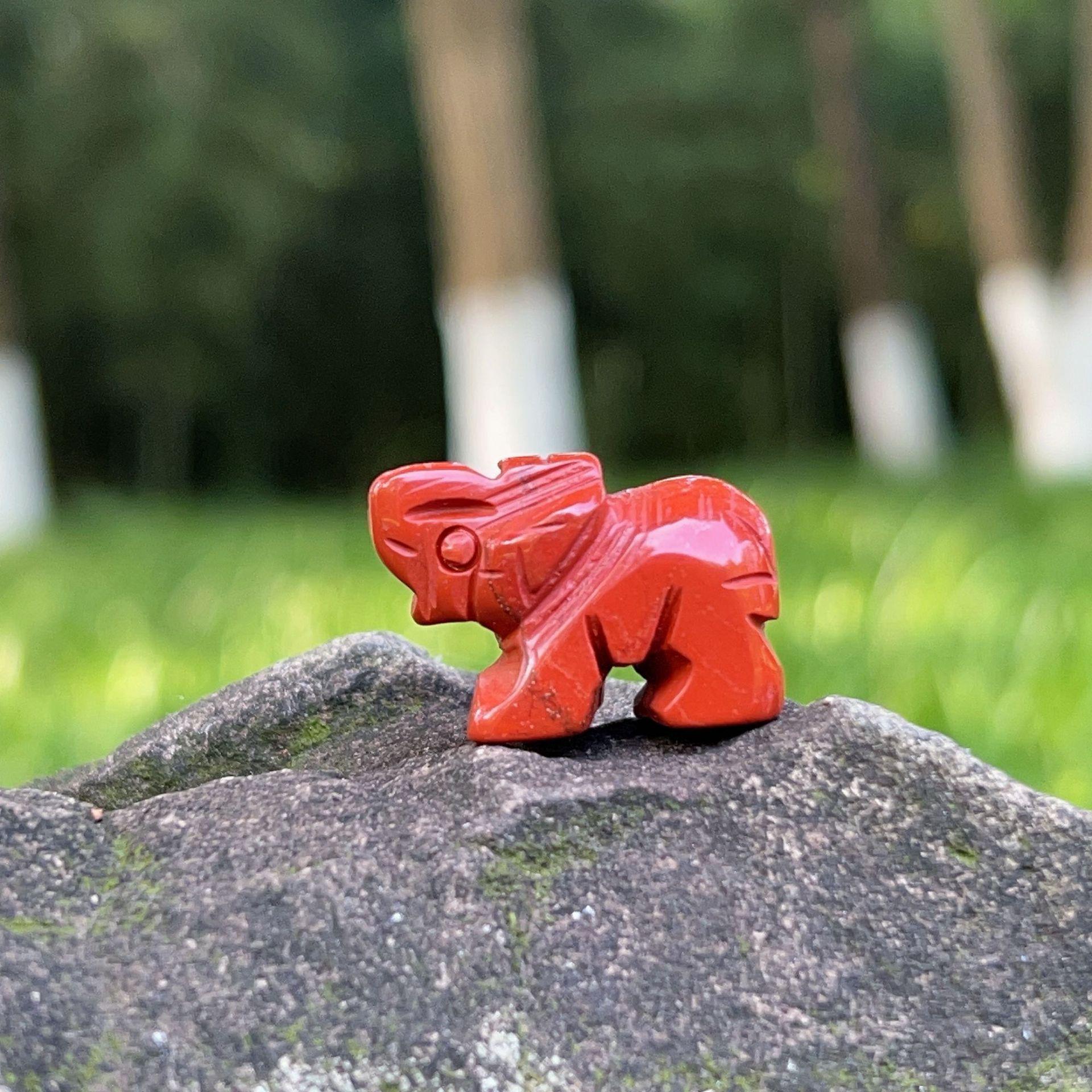 

Мини-слон из натурального хрустального агата для детского научного образования