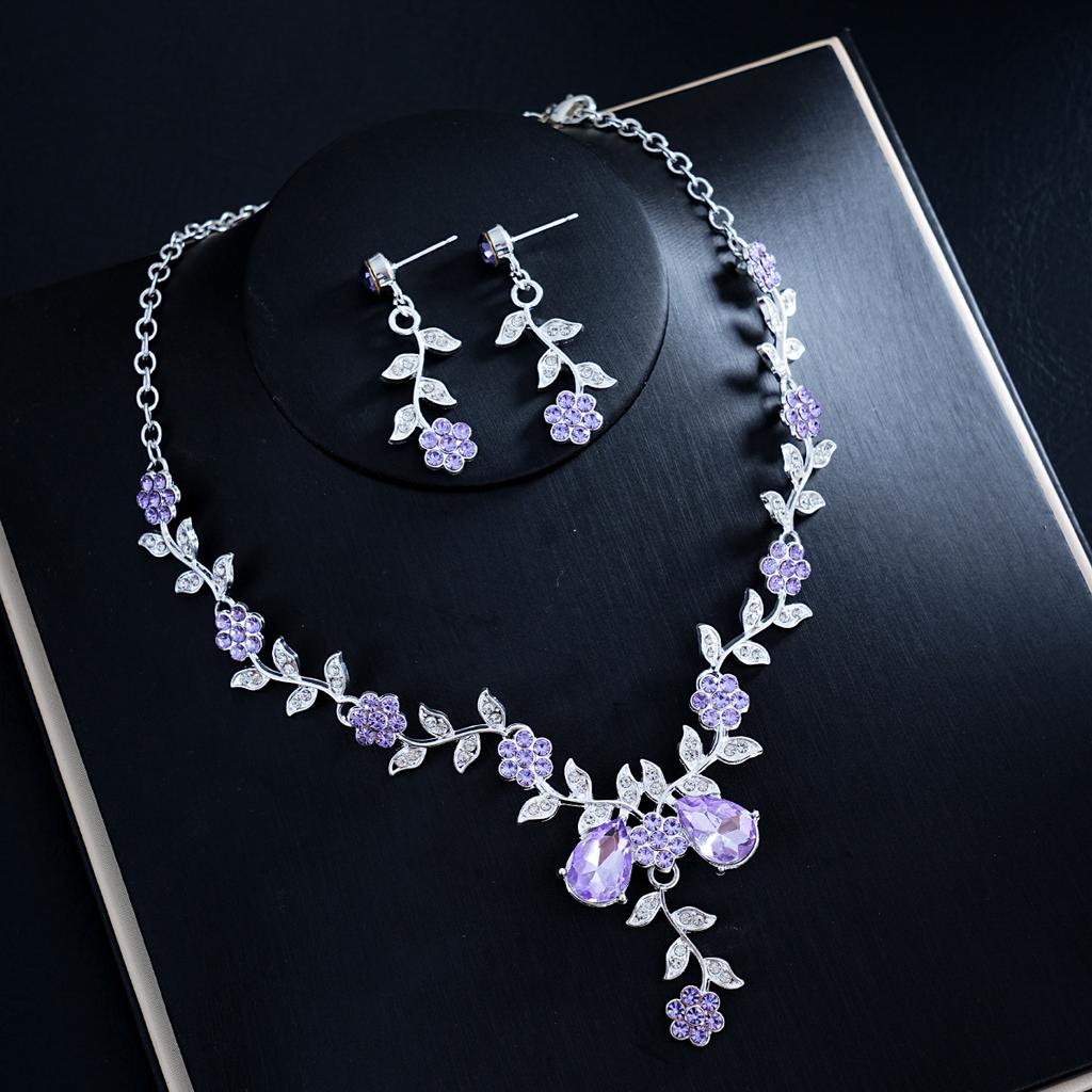 European and American Fashion Light Luxury Necklace Earrings Two-piece Set Bridal Wedding Accessories Dress Set Female 2026