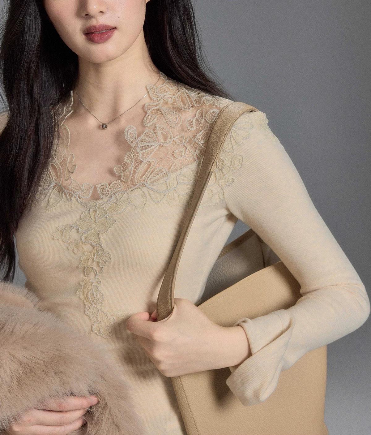Qingyun Lace V-Neck Slim-Fit Knit Top One Size