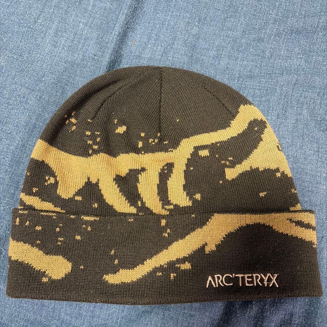 Used ARC TERYX Grotto Toque Knit Hat Beanie