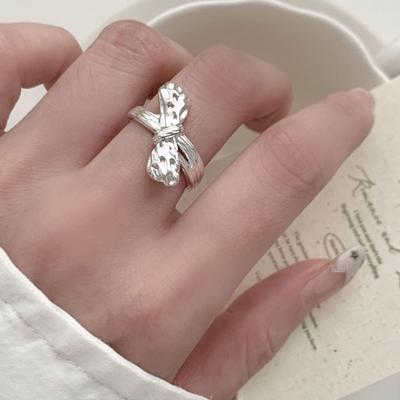 High-End Textured Bow Ring: Fashionable Open Finger Design, Versatile Stackable Women's Index Finger Accessory