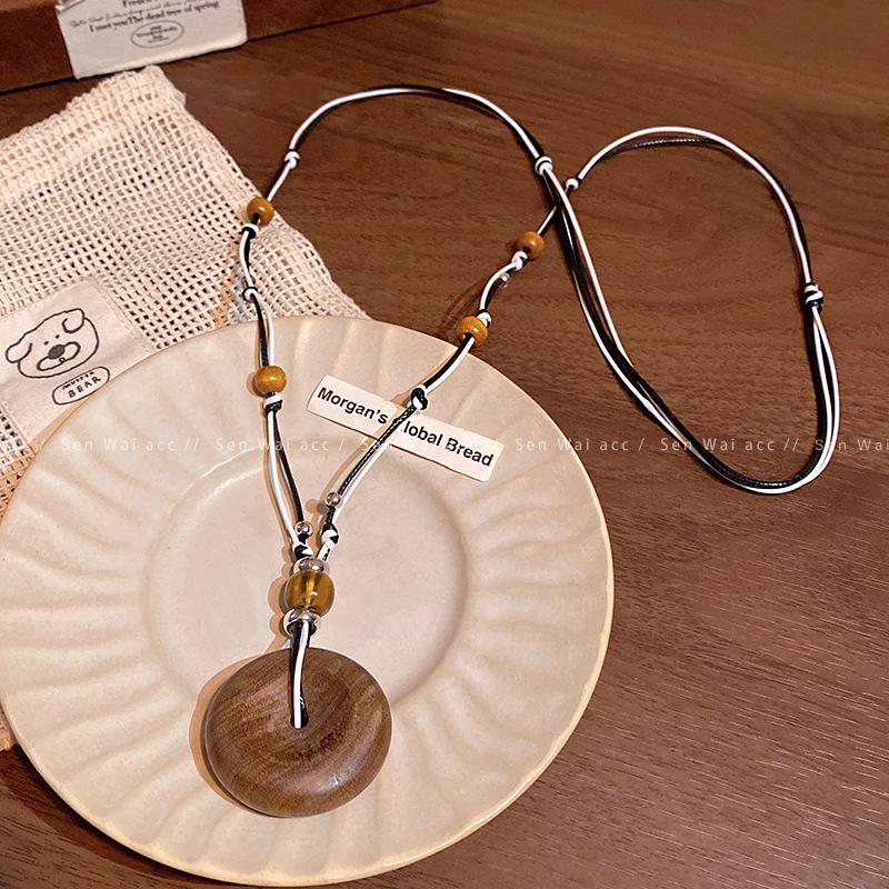 New Chinese wooden safety buckle pendant necklace female retro ethnic style pull rope sweater chain necklace