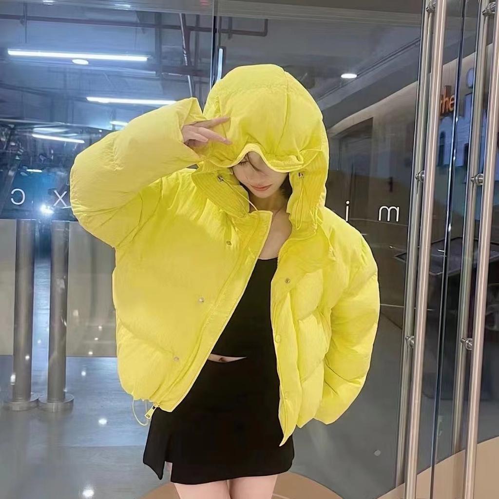 Winter Fashion Loose Women Short Bread Coat with Flower Hooded Warm Thicken Jacket