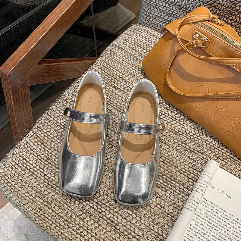 French Retro One-word Buckle Square Head Mary Jane Shoes Women's Summer 2025 New Simple and Versatile Small Leather Shoes Single Shoes