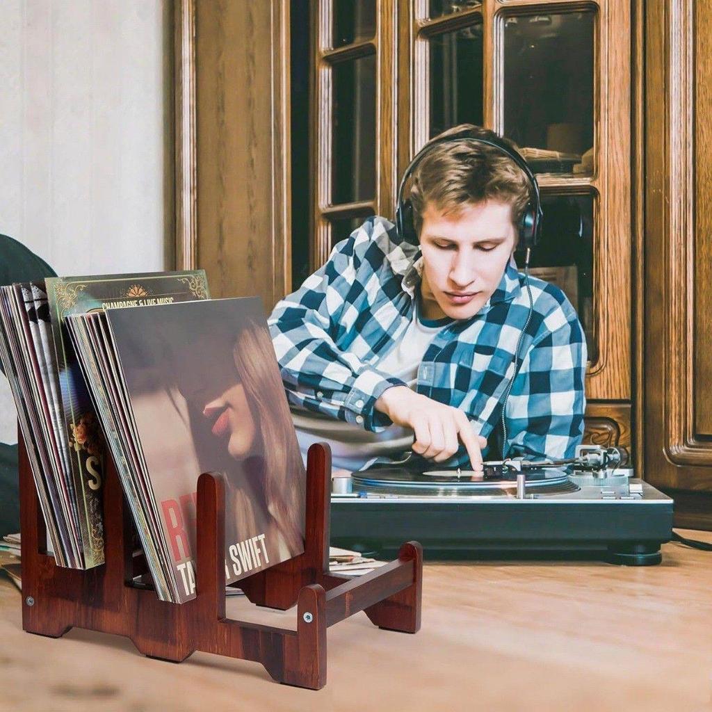 Massivholz-Regal für Schallplatten und Bücher mit Ausstellungsfächern