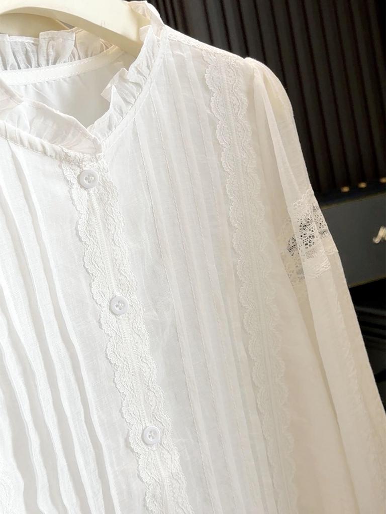 Elegant French Wood Ear Trim Round Neck Long Sleeve Womens Lace Top with Hollow Lantern Sleeves - Spring 2026