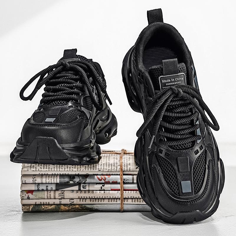 Pure Black Men's Casual Sneakers Outdoor Sports Shoes Breathable Wear-resistant Rubber Outsole Comfortable Shoes for Men