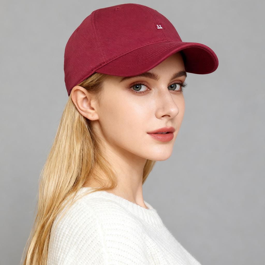 A Solid-color Embroidered Smiling Face Adjustable, Simple and Versatile Baseball Cap for Daily Home Leisure and Entertainment
