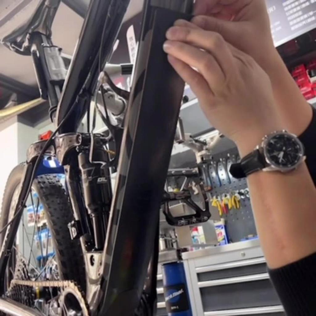 Bike Frame Anti Scratch Protector Road Bicycle Anti Slip Sticker Protection Frame Cover Protector Chain Guard Sticke