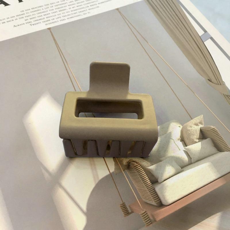 TrafagaLa Women Hair Clip Claws 2022 New Solid Sweet Hairpins Barrette Crab Hair Clips Headwear for Girls Hair Accessories