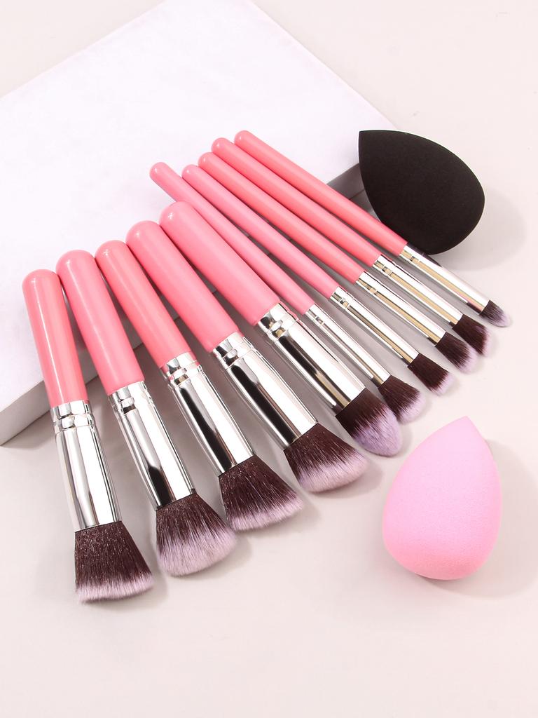 10PCS makeup brush set:Soft bristle foundation brush,concealer brush,eyeshadow brush,blush brush,contour brush+2PCS makeupsponge