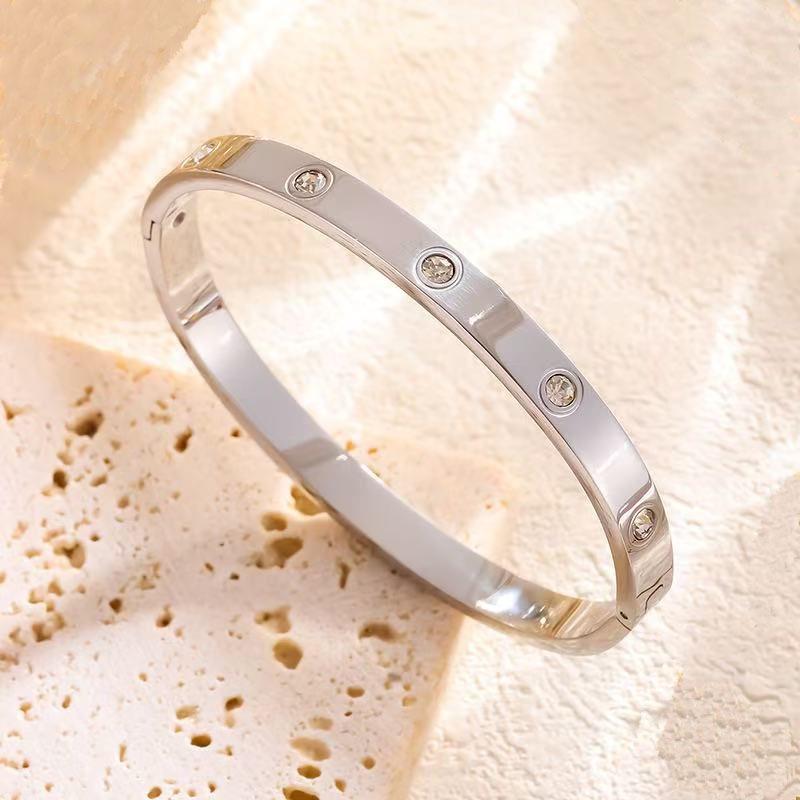 Heißes Kaja Damen Titanstahl Diamantarmband – Anlaufgeschützt, Schlicht, Europäischer & Amerikanischer Stil mit Vollnagelverschluss.