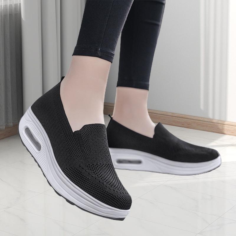 Mode Damskor Casual Mesh Skor Luftkudde Sportskor Kilklackar Platåskor Mesh Andningsbara Sneakers för Kvinnor Slip-On Loafers 2025