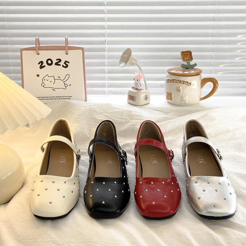 Fashion Shallow Mouth Shoes Woman Flats Clogs Platform Rivets Studs Increas Height Autumn Dress Creepers Retro Summer Fall Ballerinas Ma