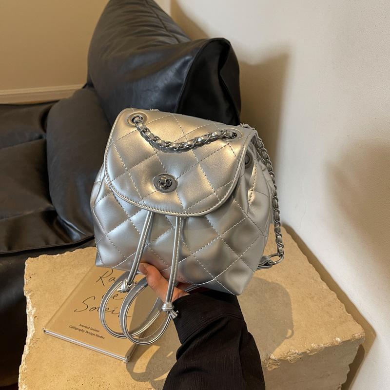 Schulrucksack Koreanische Version von lässiger Rautenketten-tragbarer kleiner Rucksack 1011 Frühling und Sommer neue ausländische Stil Einzel-Schulter schräg überwerfbar