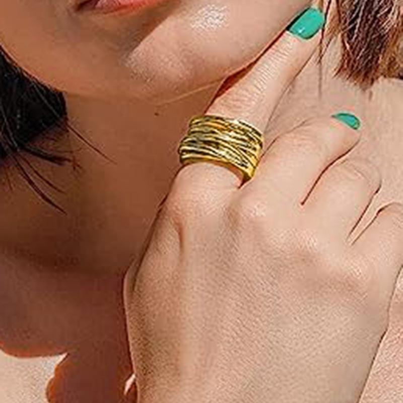 Huitan Kovové prsteny na prst pro ženy Moderní módní dívčí široké prsteny pro každodenní nošení Výrazné doplňky Svatba Šperky Dropship