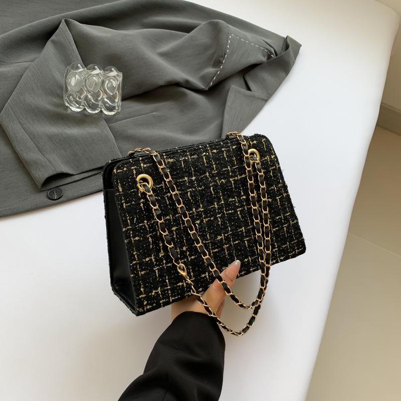 Atmospheric Commuting Fashionable Simple Texture Chain Shoulder Bag Women's 2025 Summer New Foreign Style Underarm Tote Bag
