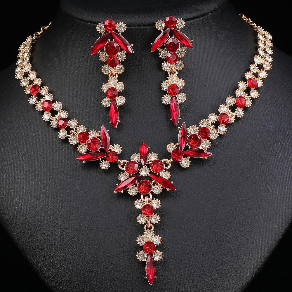 3pcs Palace Style Necklaces and Earrings Exquisite Zircon Accessories for Brides Weddings and Decorations for Banquet Dresses