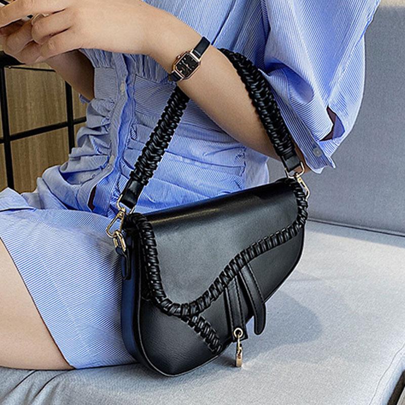 

Женская сумка-седло через подмышку, кошельки и сумки, роскошная помада, искусственная кожа, сумки через плечо с кисточками 2022 года, лето чёрный