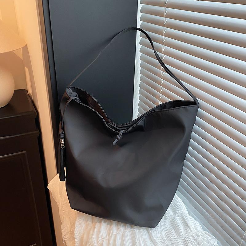 

Shoulder Cloth Bag Women s Large Capacity Simple Laptop Bag Student Class Commuter Crossbody Bucket Bag чёрный