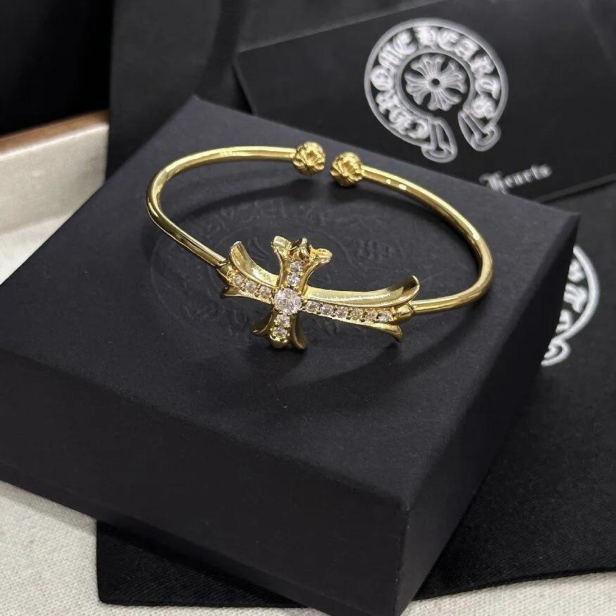 Offenes Armband Herren und Damen Trendig Vielseitig Klassisch Kreuz Blume Retro Armband