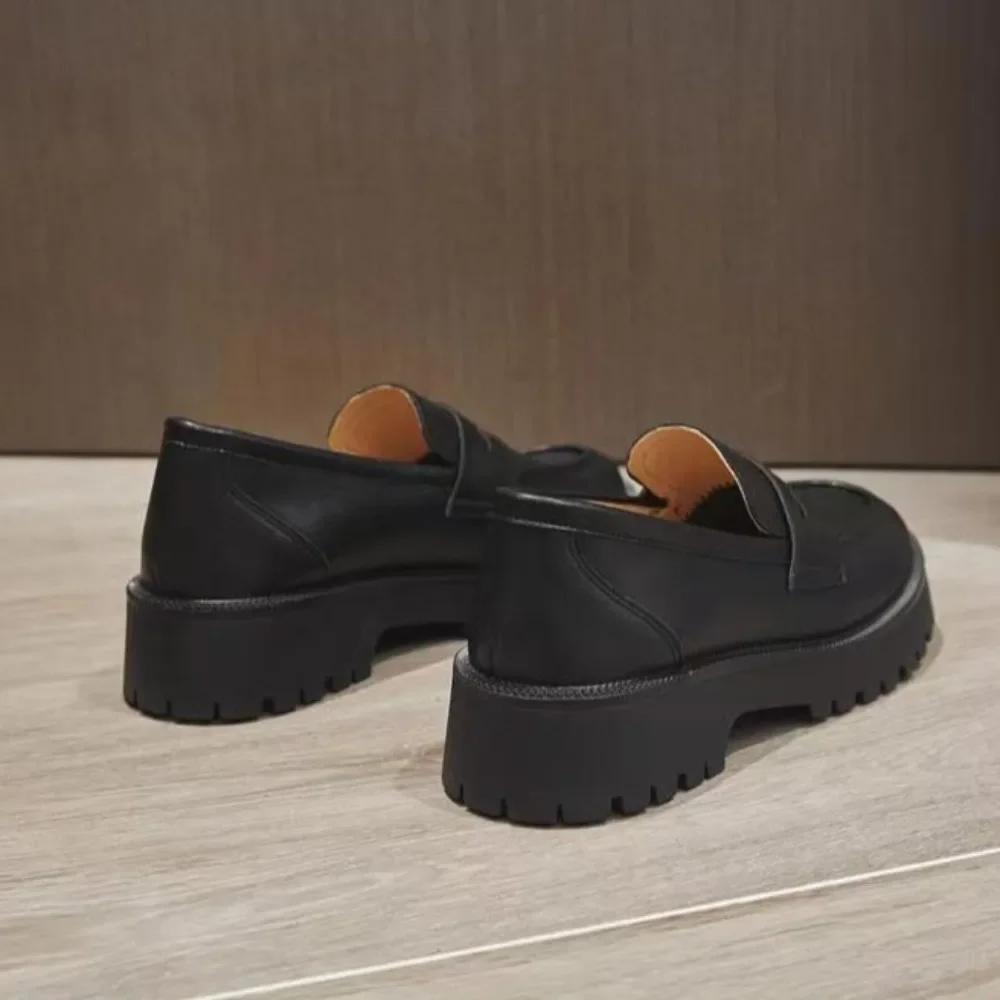 Scarpe da Donna Nuovi Mocassini da Donna in Vera Pelle Versatili Stile College Casual Scarpette Bianche da Donna Scarpe con Zeppa Alte 4.5