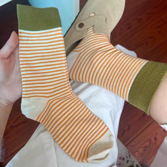 Women Retro Striped Socks Color-Block Fine Stripes Crew Socks Breathable Casual Cotton Socks for Sports Daily Errands Commuting