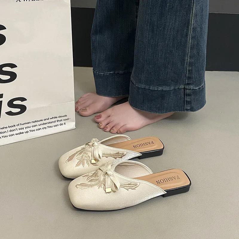 Women's Slippers 2026 New Baotou Half Slippers Square Toe Design Women's Mules Slippers Fashion Embroidered Casual Flat Slipper