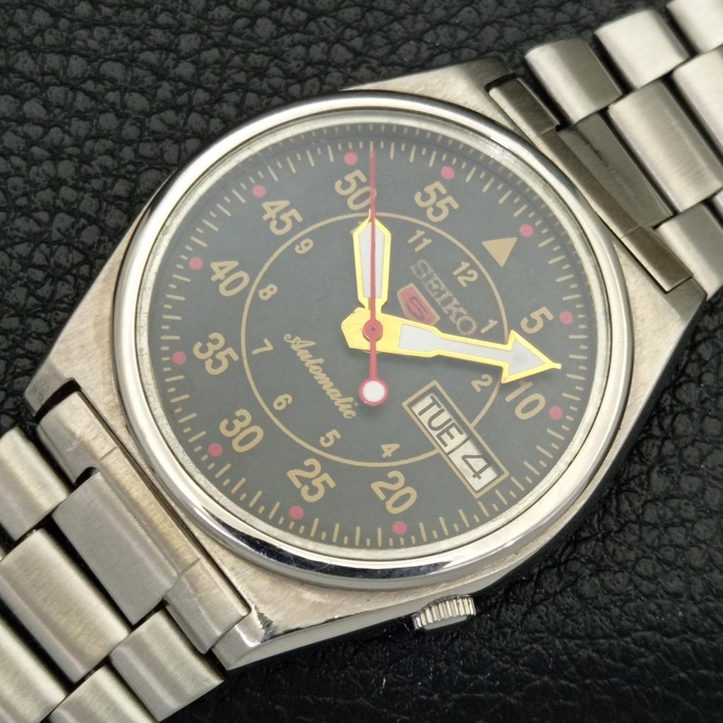 GENUINE VINTAGE SEIKO 5 AUTOMATIC 7009A JAPAN MENS BLACK DIAL WATCH A702405-5 R124-a702405