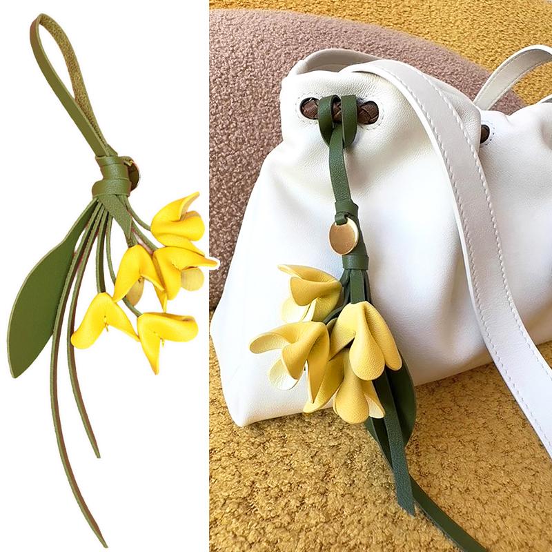 1PC Keychains Bag Charms Ornament Exquisite Mobile Phone Pendants High-End Osmanthus Shape Fashion Floral Shape Elegant Multicolor