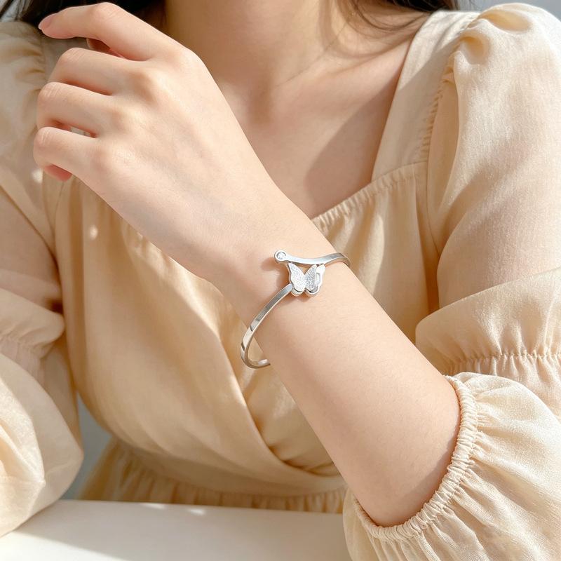 Stainless Steel Bangles for Women Vintage Butterfly Zircon Can Open Bracelet Jewelry Accessories Gifts for Friends Lover