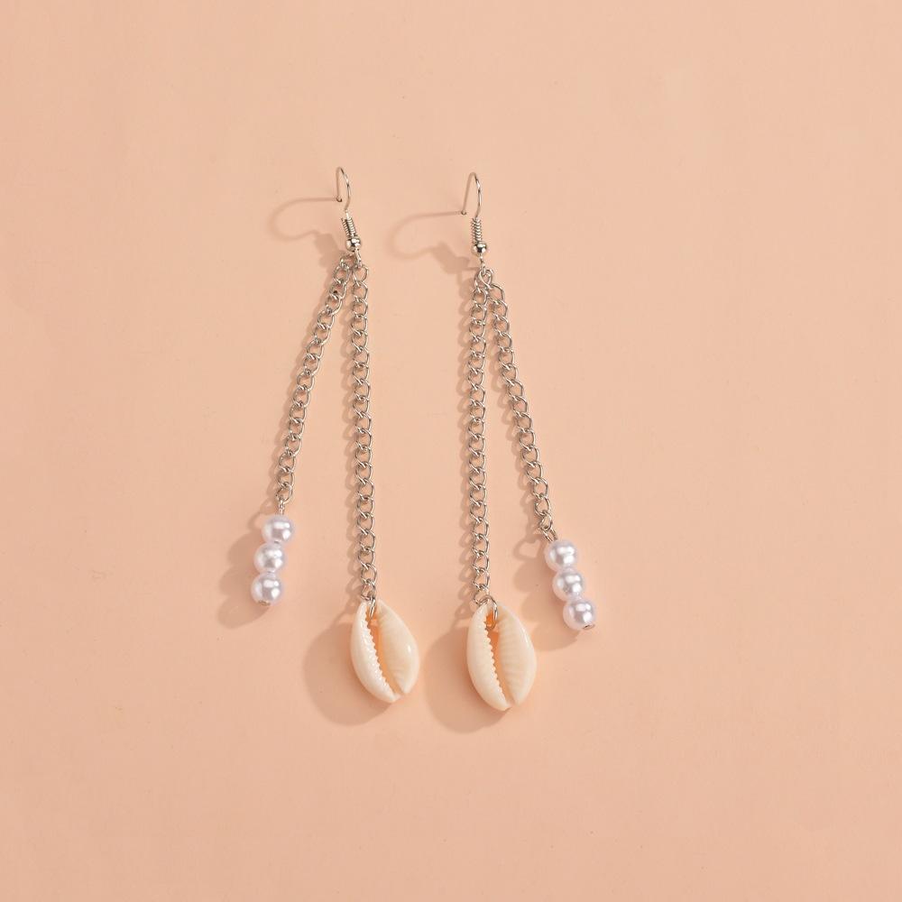 Personalized shell pendant, pearl fringed women's alloy earrings.