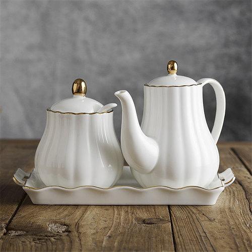Creative Kitchen Ceramic Seasoning Jar Three-piece Seasoning Jar Seasoning Box Combination Salt Jar Chili Oil Cans Household