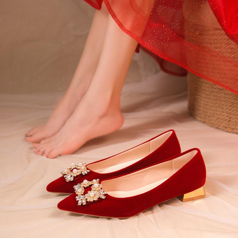 Korean version of niche thick heel wedding shoes bride shoes Xiuhe wedding dress 2024 new models are not tired feet Chinese wedding high heels