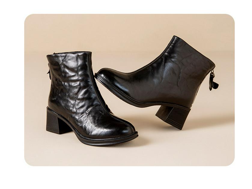 2025 Winter Women's Luxurious Cowhide Boots: Non-Slip, Warm, Comfortable, Fashionable, Plus Velvet
