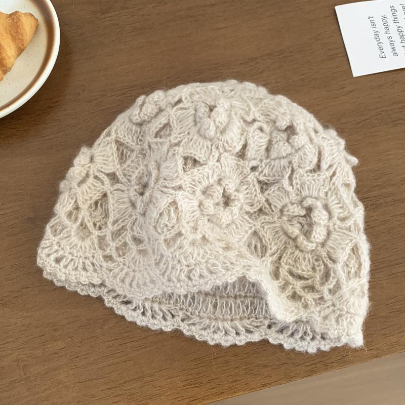 Japanische süße Spitze Hohlblumen Tasche Hut Damen Nische Literarisch und Modisch Vielseitig Handgefertigt Häkeln Gestrickter Hut