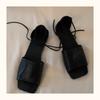Sapatos de mulher – Sandálias