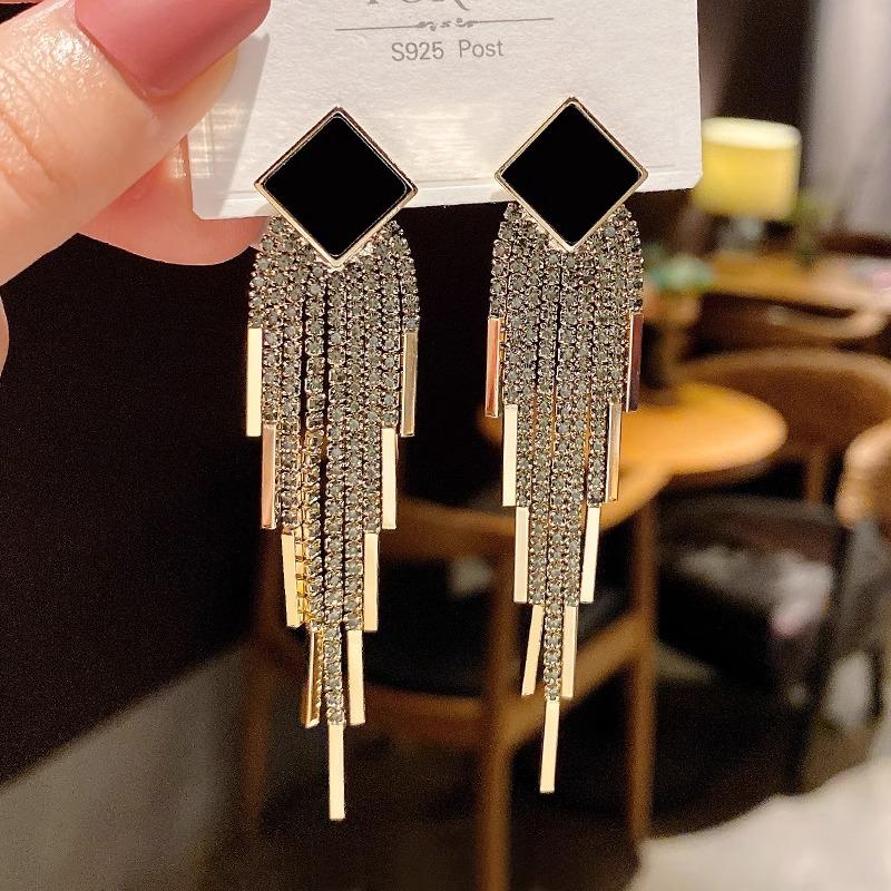 

Высококачественные взрывные легкие роскошные серьги с кисточками, летние серьги-пусеты, темпераментные серьги, длинные преувеличенные серьги, кулон